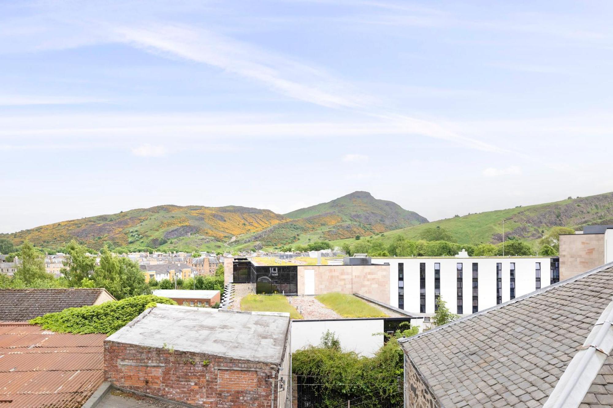 Charming Studios Near Holyrood Park & Calton Hill Edinburgh Exterior foto